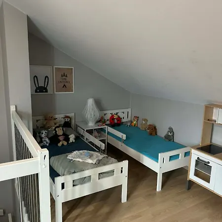 Newer Townhouse With Proximity To A Communal Outdoor Area Apartment